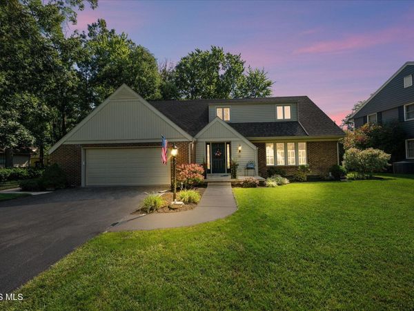 894 Apple Creek Drive, Perrysburg, OH 43551