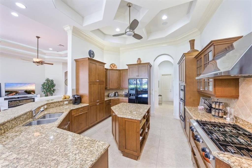 3124 Strada Bella Ct , Naples, FL 34119 Photo