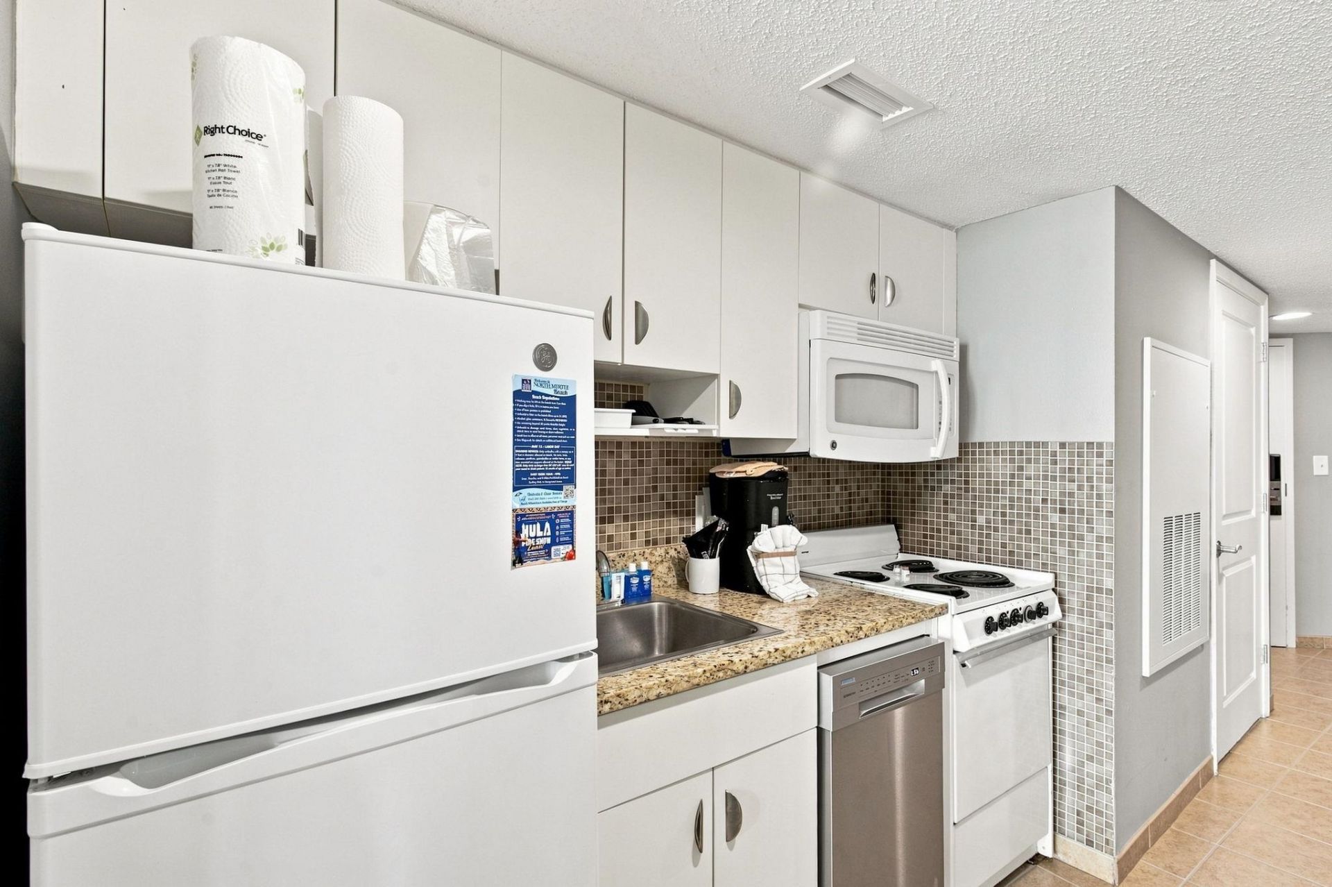 300 N Ocean Blvd. Photo 11