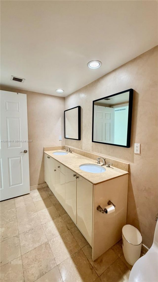 1755 E Hallandale Beach Blvd , Unit 1408E, Hallandale Beach, FL 33009 Photo