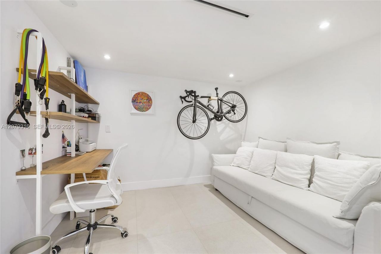 210 Sea View Dr , Unit 511, Key Biscayne, FL 33149 Photo