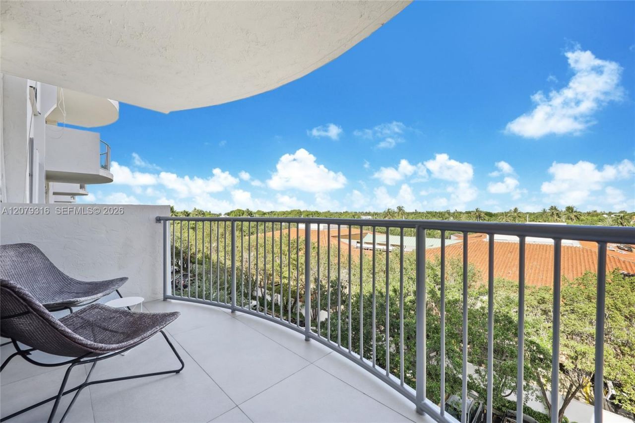 210 Sea View Dr , Unit 511, Key Biscayne, FL 33149 Photo