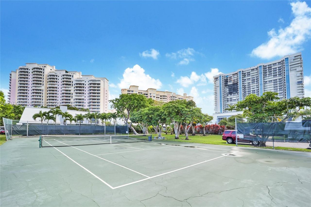210 Sea View Dr , Unit 511, Key Biscayne, FL 33149 Photo