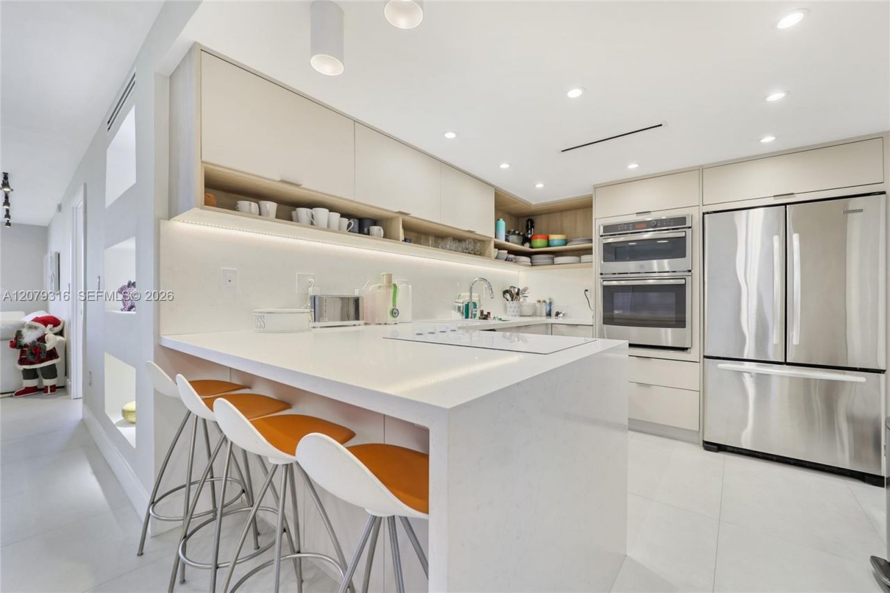 210 Sea View Dr , Unit 511, Key Biscayne, FL 33149 Photo