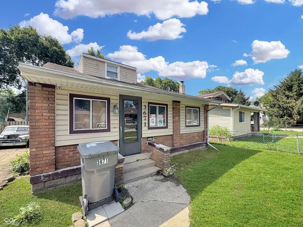 3671 Creston Drive , Indianapolis, IN 46222