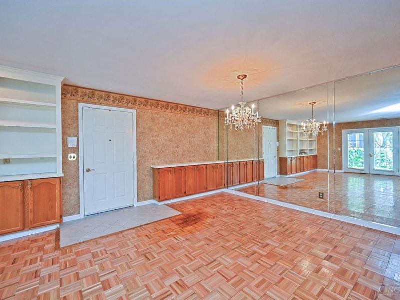 1080 Wittshire Lane, Unit 17, Anderson Township, OH 45255 Photo 8
