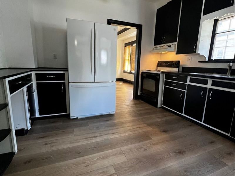 616 Seiberling Street , Akron, OH 44306 Photo 5