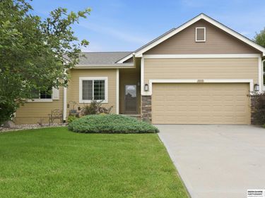 8808 N 156th Avenue, Bennington, NE 68007