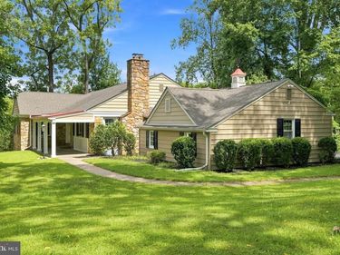 905 NEWTOWN ROAD , DEVON, PA 19333