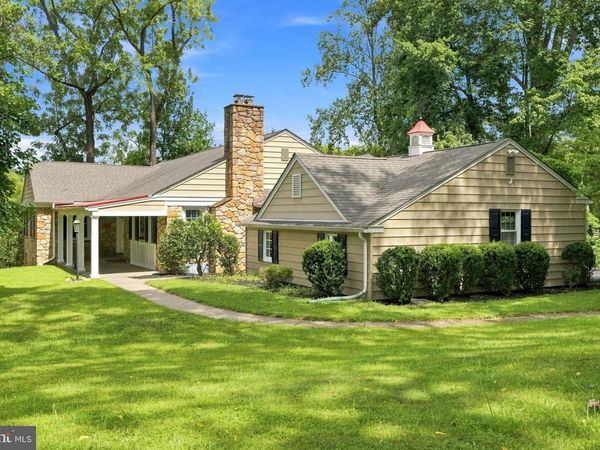 905 NEWTOWN ROAD , DEVON, PA 19333