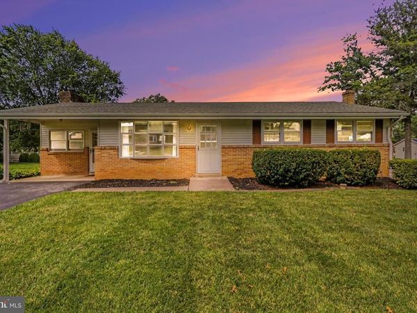 410 BERKSHIRE ROAD, MECHANICSBURG, PA 17055
