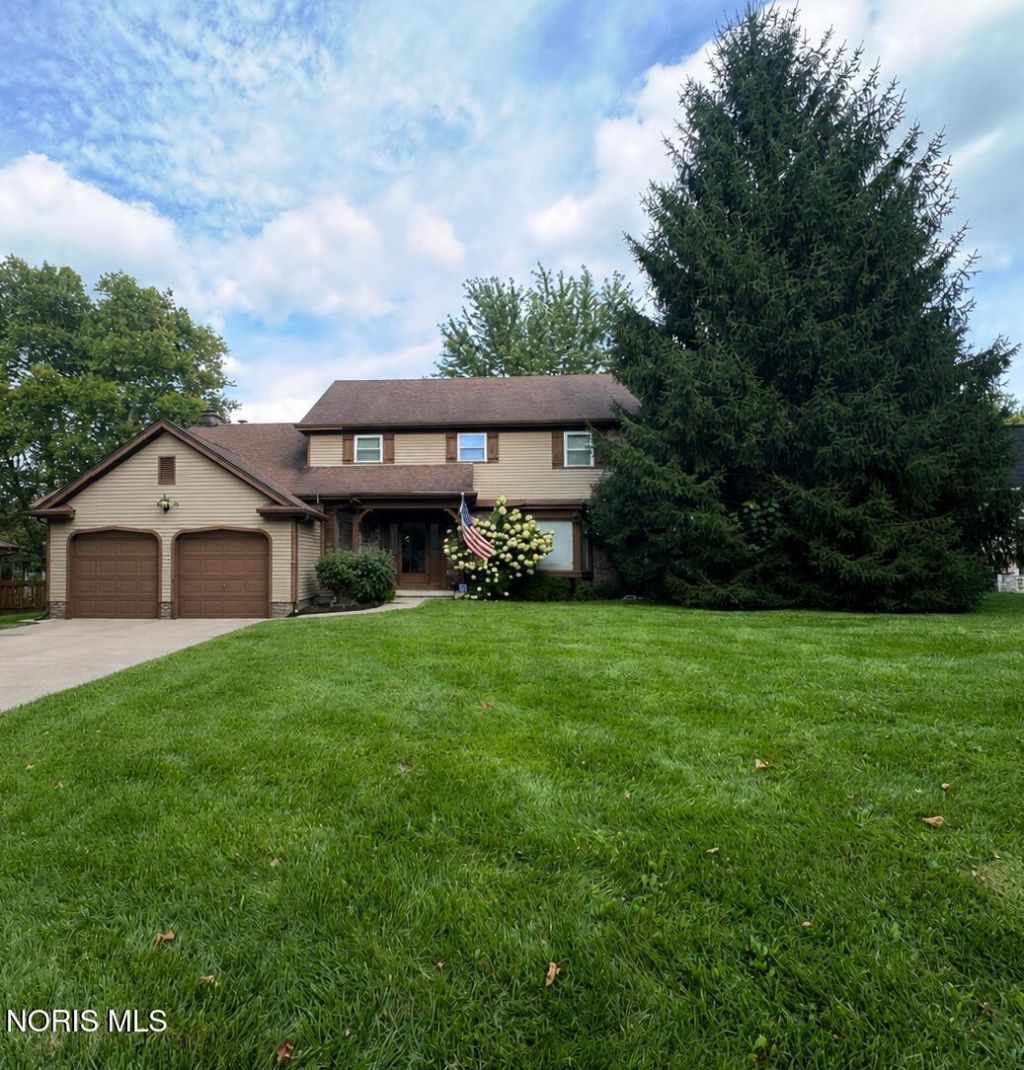 2225 Whitechapel Drive , Toledo, OH 43614 Main Photo