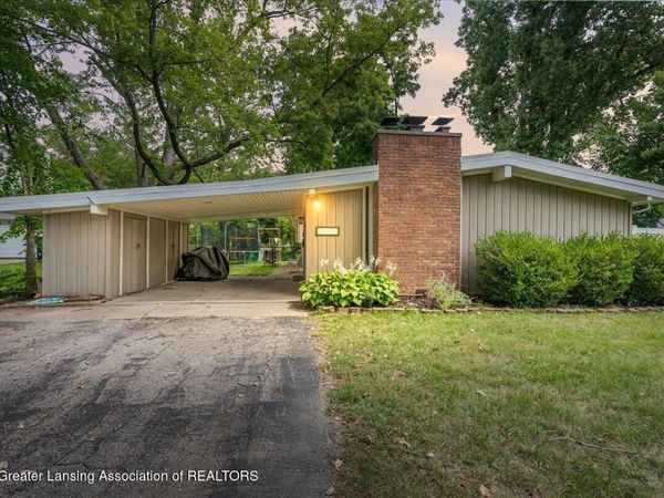 1028 N Hagadorn Road, East Lansing, MI 48823
