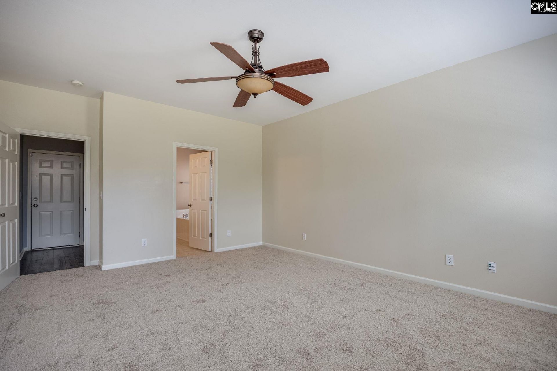 110 Spring Frost Drive Photo 31