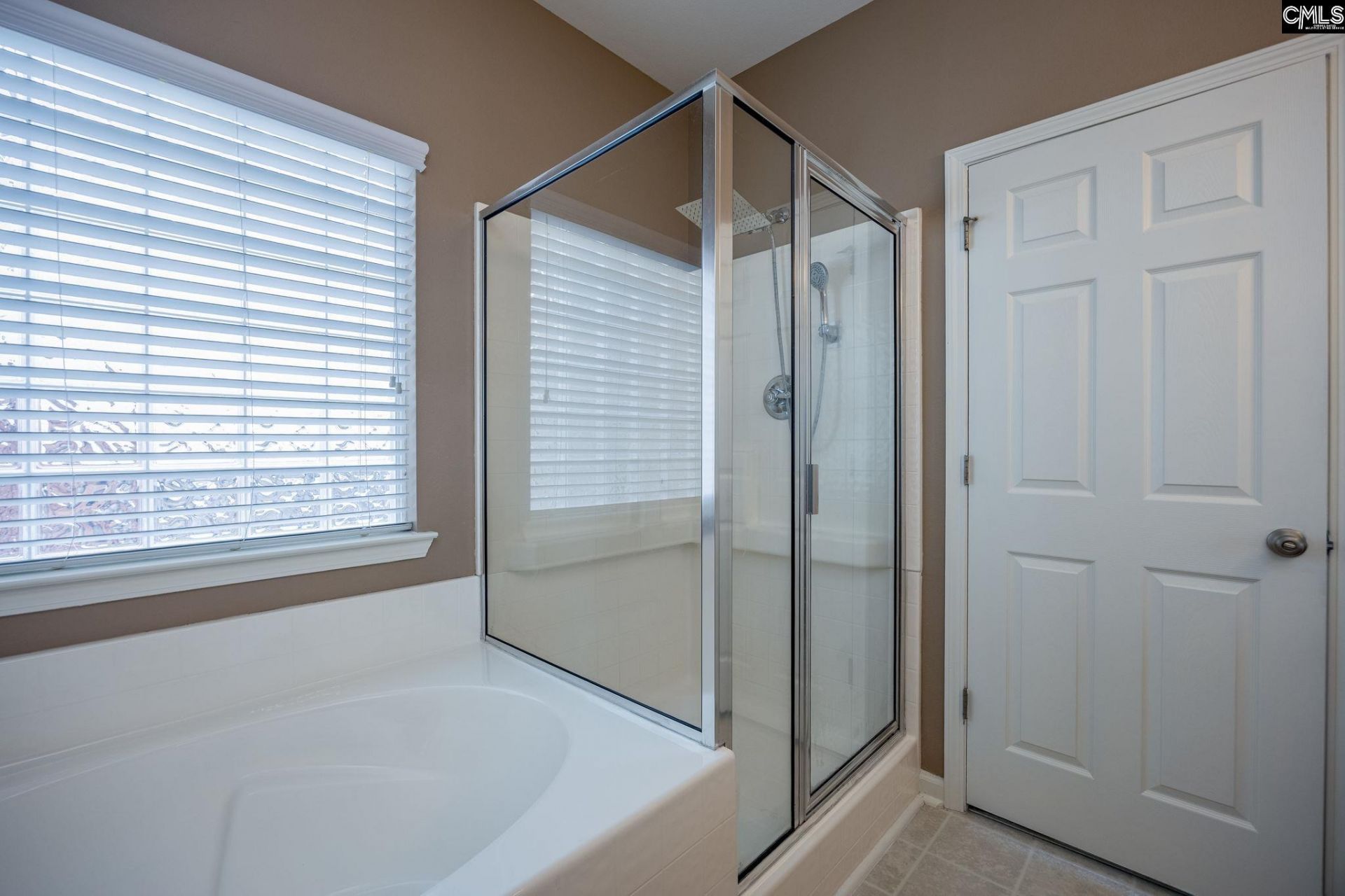 110 Spring Frost Drive Photo 35