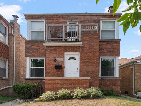 2611 W Jarlath Street , Chicago, IL 60645