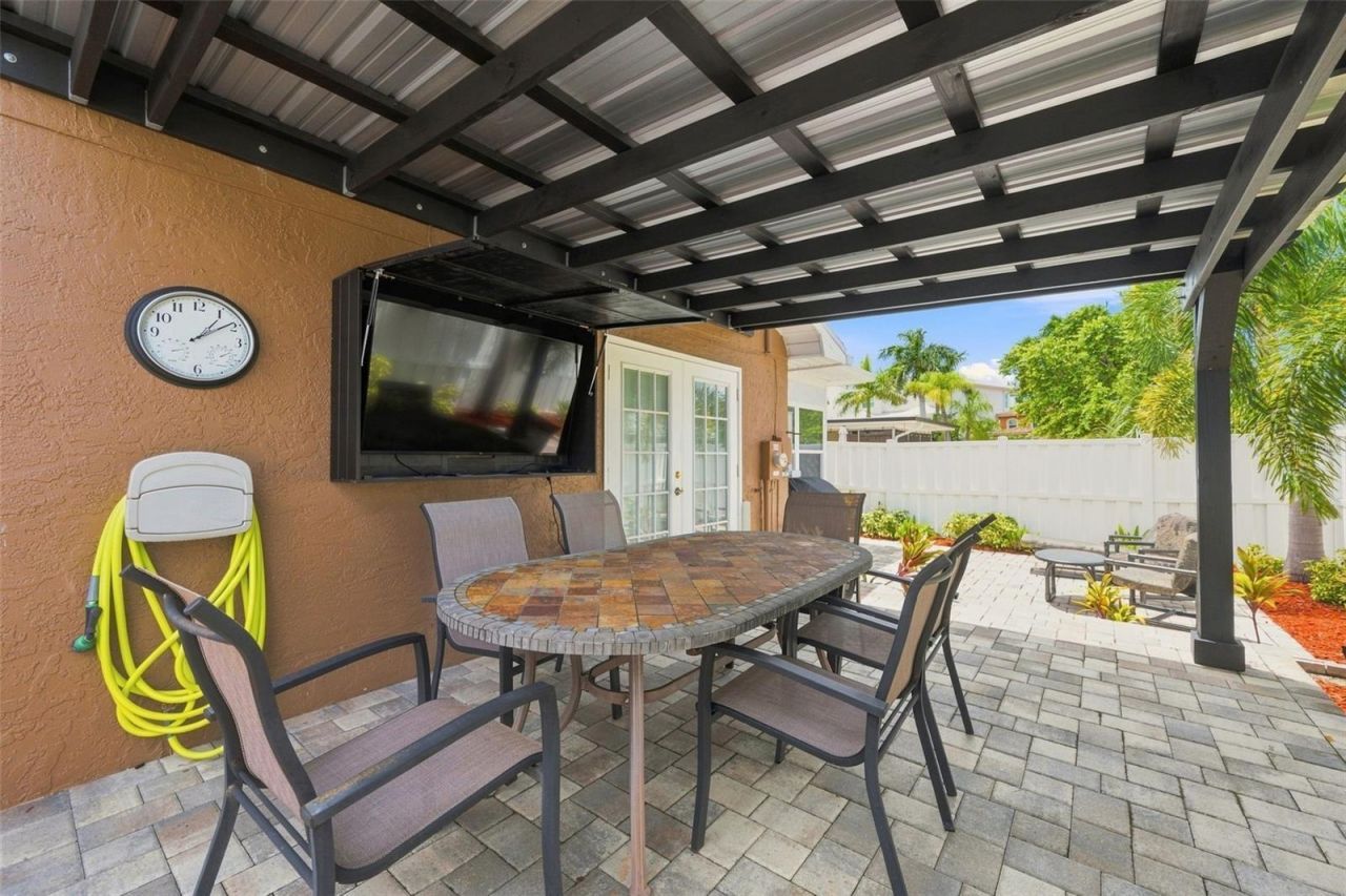 28 Wall Terrace , Redington Shores, FL 33708 Photo