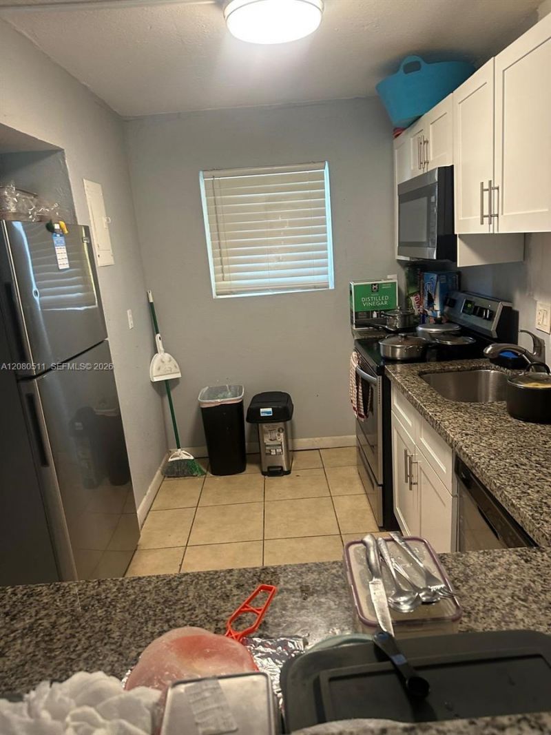 3285 Foxcroft Rd , Unit E204, Miramar, FL 33025 Photo