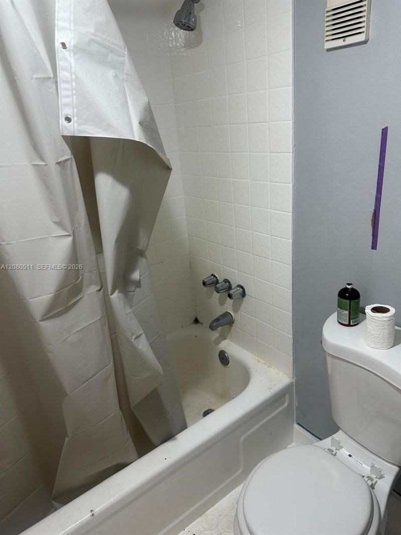 3285 Foxcroft Rd , Unit E204, Miramar, FL 33025 Photo