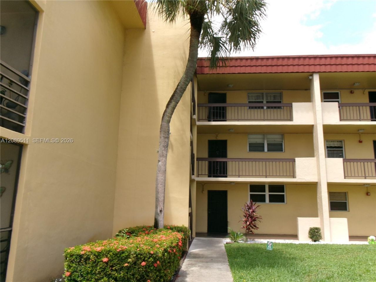 3285 Foxcroft Rd , Unit E204, Miramar, FL 33025 Photo