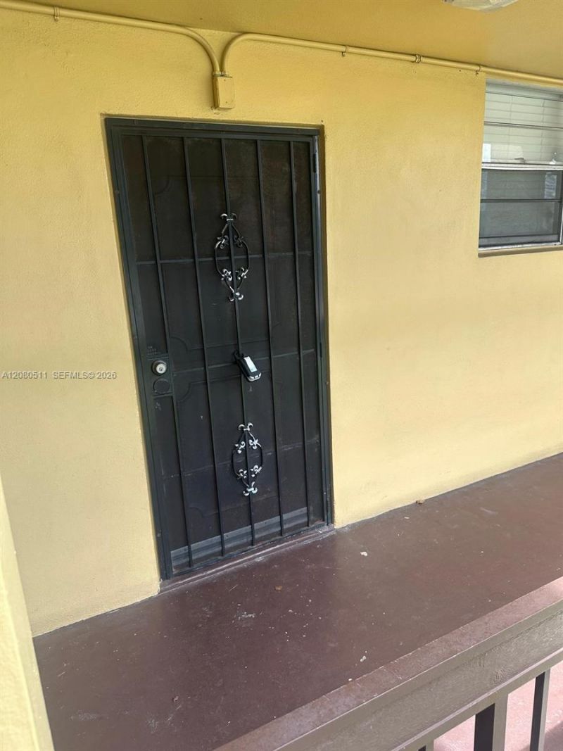 3285 Foxcroft Rd , Unit E204, Miramar, FL 33025 Photo
