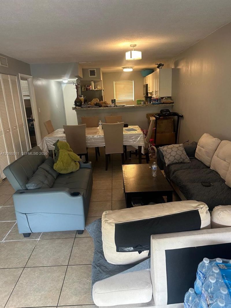 3285 Foxcroft Rd , Unit E204, Miramar, FL 33025 Photo