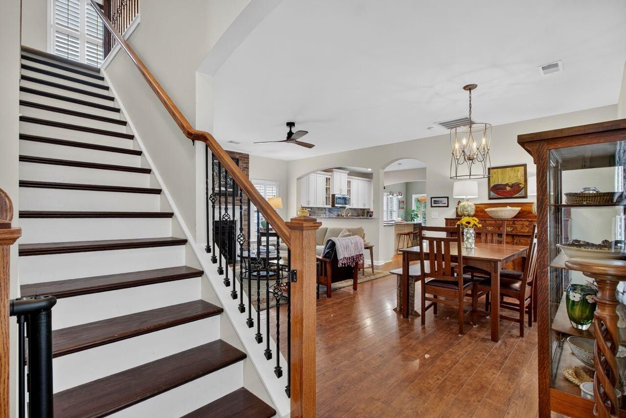1658 Sparkleberry Lane Photo 24