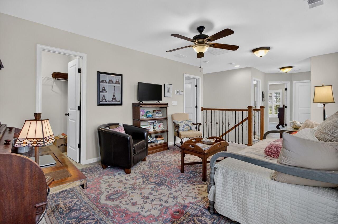 1658 Sparkleberry Lane Photo 27