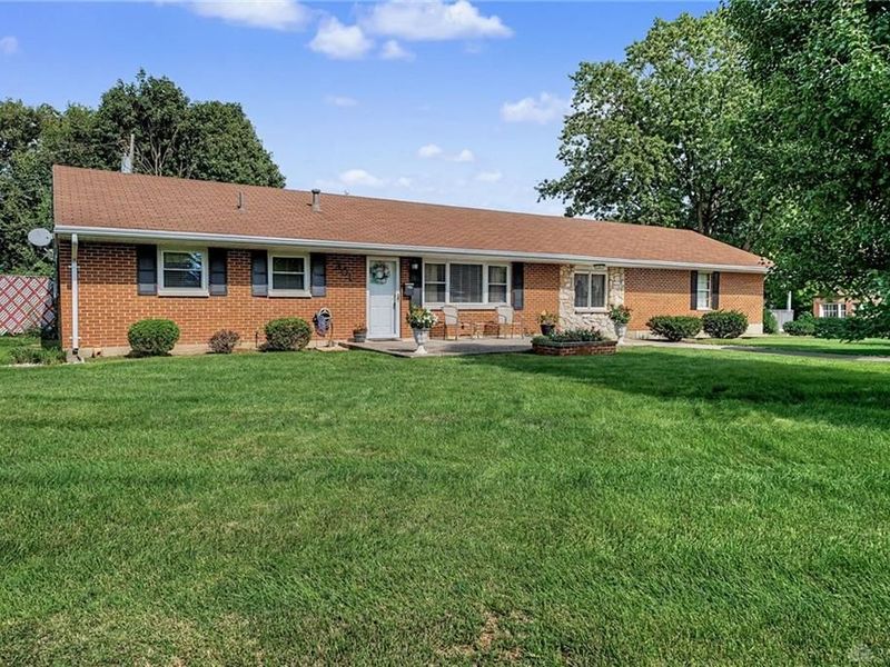 301 Carol Lane, Union, OH 45322 Photo 2
