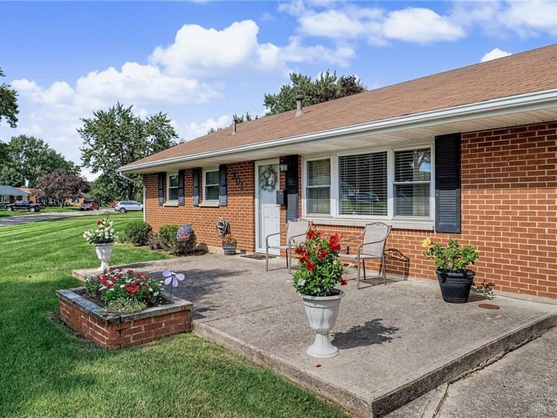 301 Carol Lane, Union, OH 45322 Photo 5