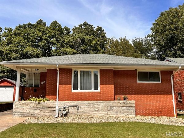 1118 Mcpherson Avenue, Alton, IL 62002