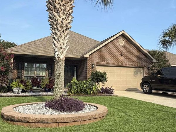 1740 Brantley Dr, Gulf Breeze, FL 32563