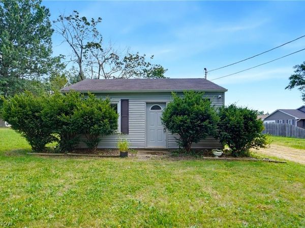 1036 Derbydale Road , Akron, OH 44306