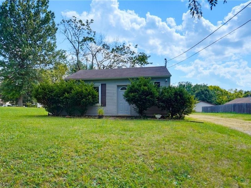 1036 Derbydale Road , Akron, OH 44306 Photo 2
