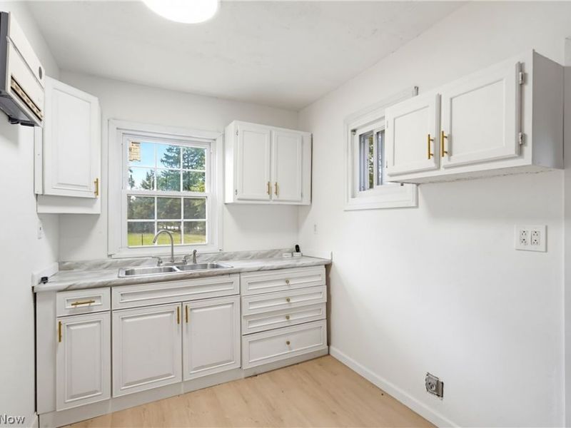 1036 Derbydale Road , Akron, OH 44306 Photo 9