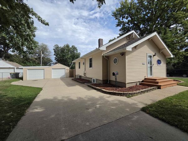 4000 Jefferson St., Sioux City, IA 51108