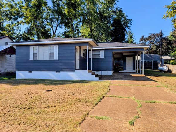 303 Vine Street , Alton, MO 65606