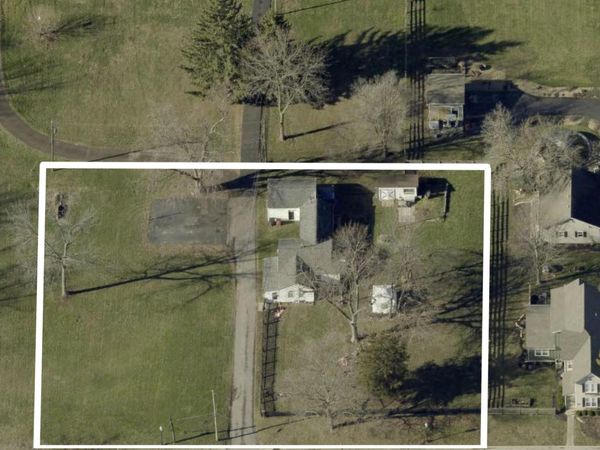 3939 Elm Street , Grove City, OH 43123