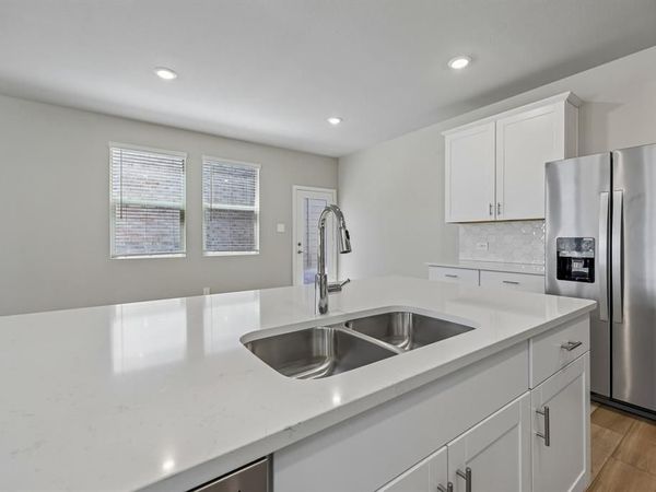 2713 Kobuk Drive, Corinth, TX 76210