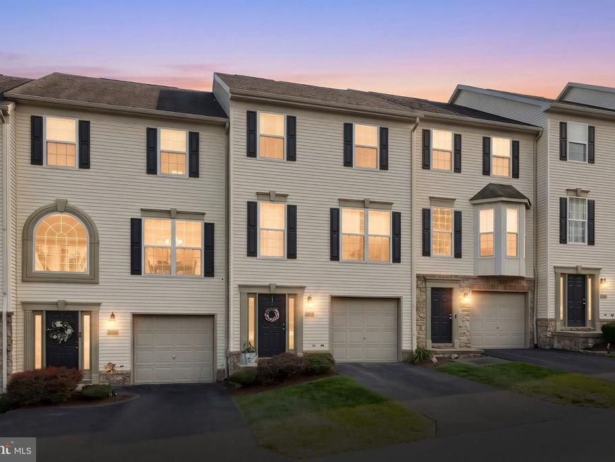 2720 Hunt Club Drive , Unit 4, York, PA 17402 Main Photo