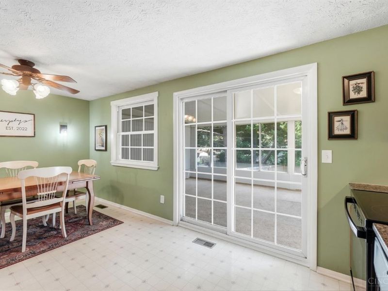 5876 Whippoorwill Hollow Drive, Miami Township, OH 45150 Photo 15