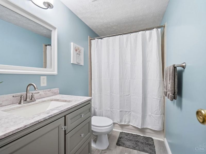 5876 Whippoorwill Hollow Drive, Miami Township, OH 45150 Photo 19