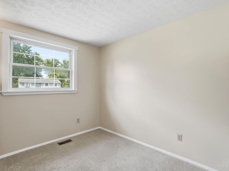 5876 Whippoorwill Hollow Drive, Miami Township, OH 45150 Photo 21