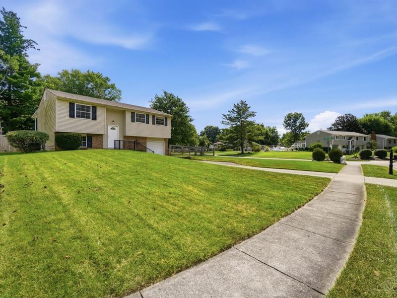 5876 Whippoorwill Hollow Drive, Miami Township, OH 45150 Photo 3
