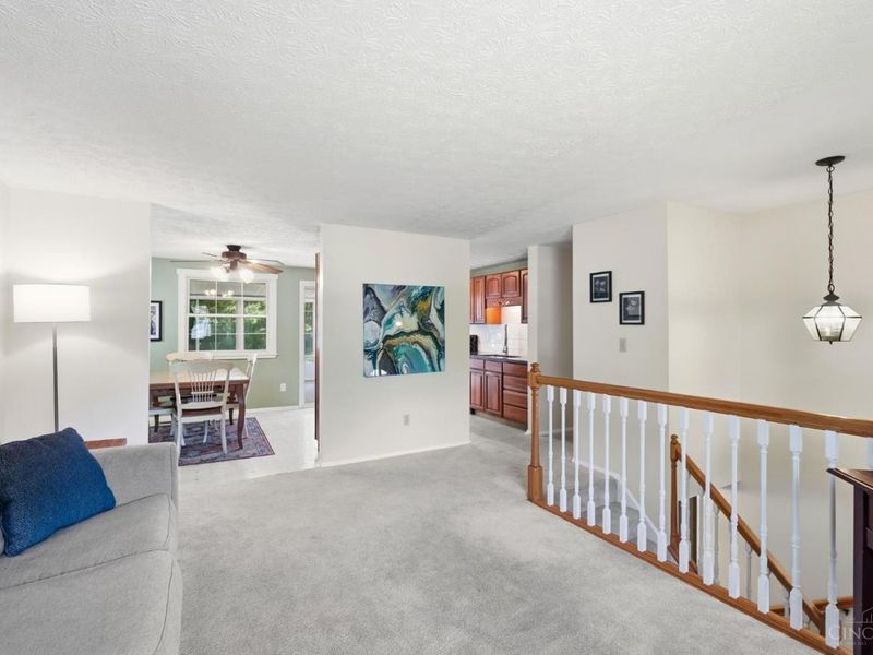 5876 Whippoorwill Hollow Drive, Miami Township, OH 45150 Photo 7