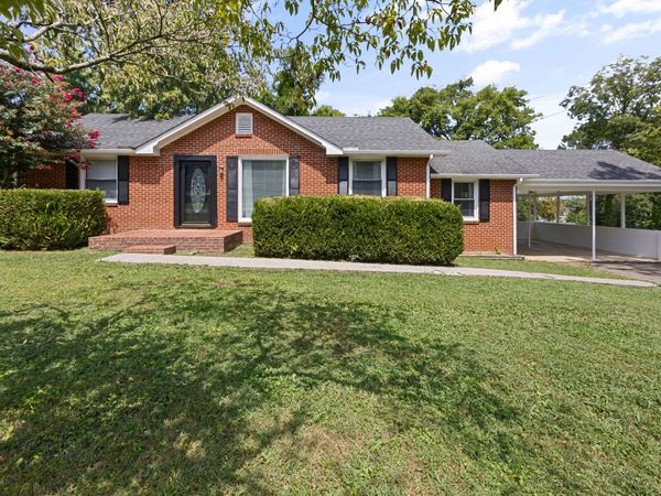 115 7th Ave NE, Winchester, TN 37398