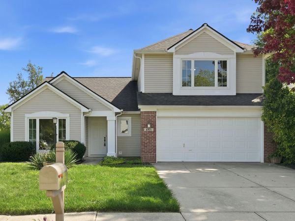 8921 Woodlark Drive, Fishers, IN 46038
