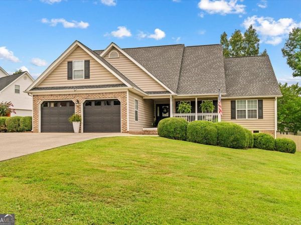 209 Vineyard Drive, Tunnel Hill, GA 30755