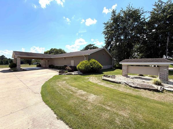 6264 Sandpit Road, Bedford, IN 47421