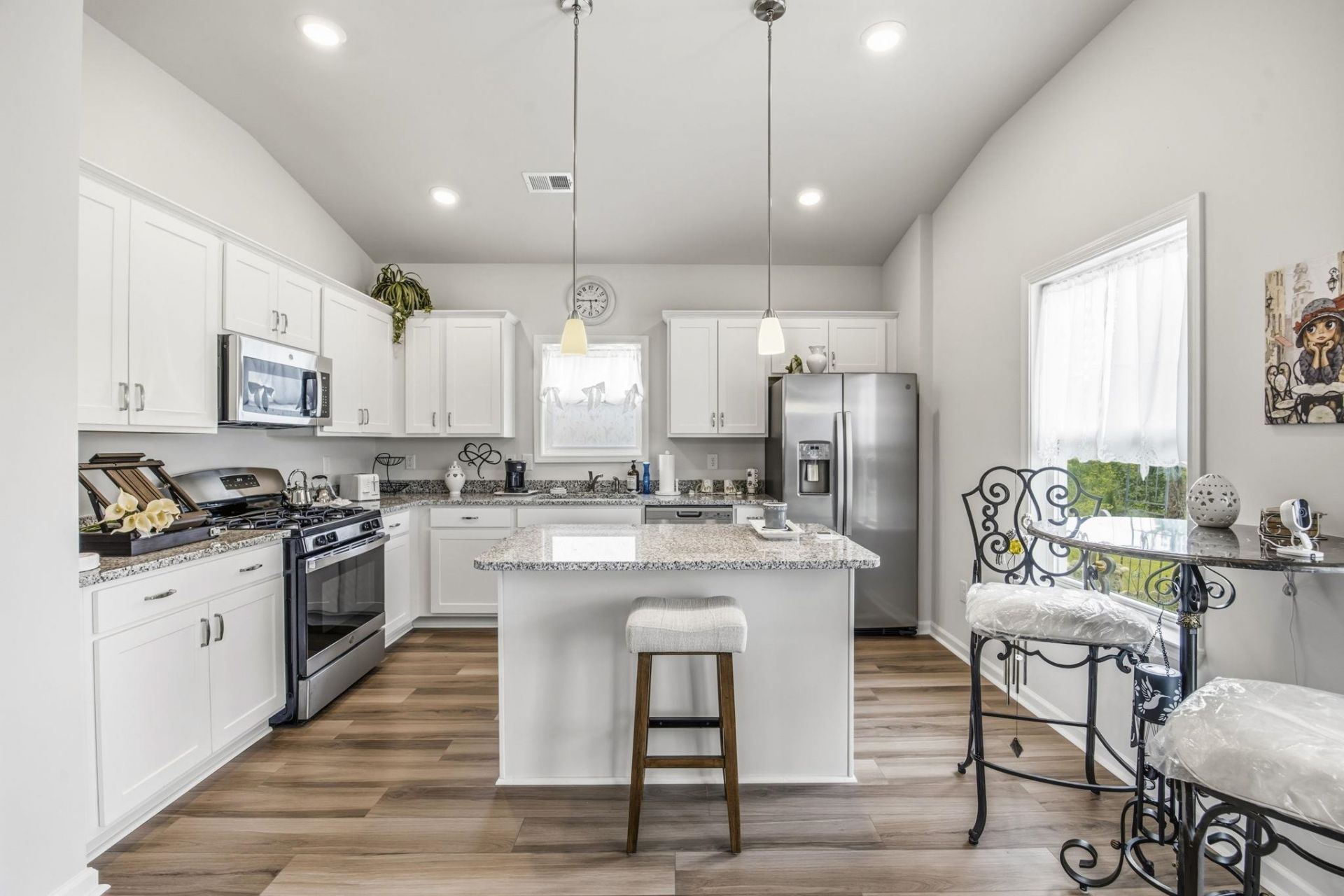 220 Averyville Dr.  Photo 14